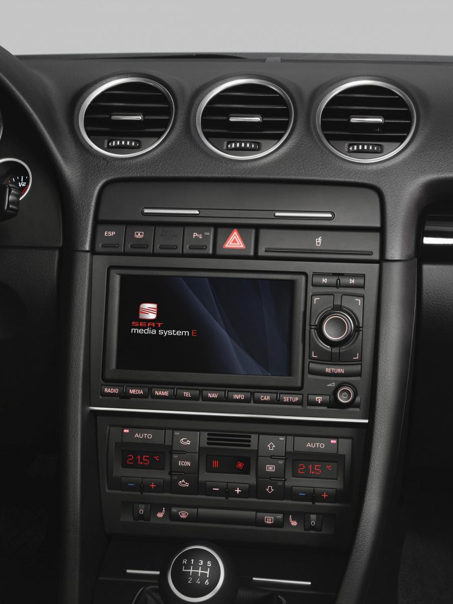  Seat Exeo 2009 года  (фото 109 из 180)